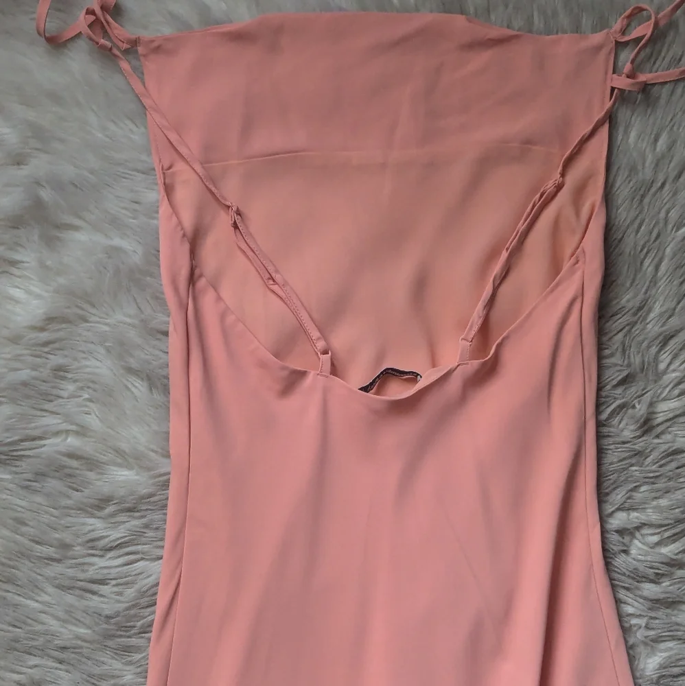 EUC Abercrombie & Fitch Cowl Neck Slip Dress in Blooming Dahlia